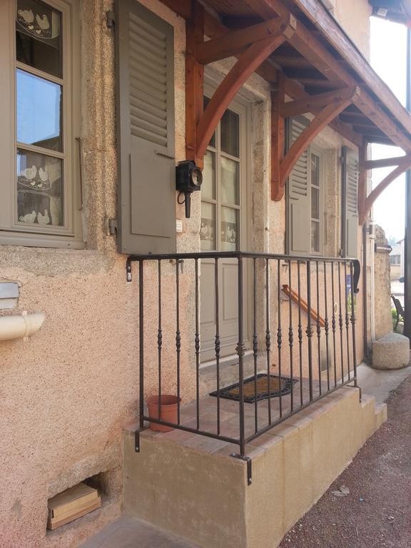 Relais St Jacques - Roanne Bed and Breakfast Saint-Haon-le-Châtel Exteriör bild